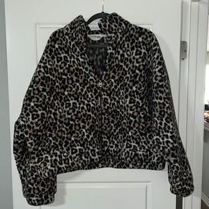 American Eagle Leopard crop fleece jacket